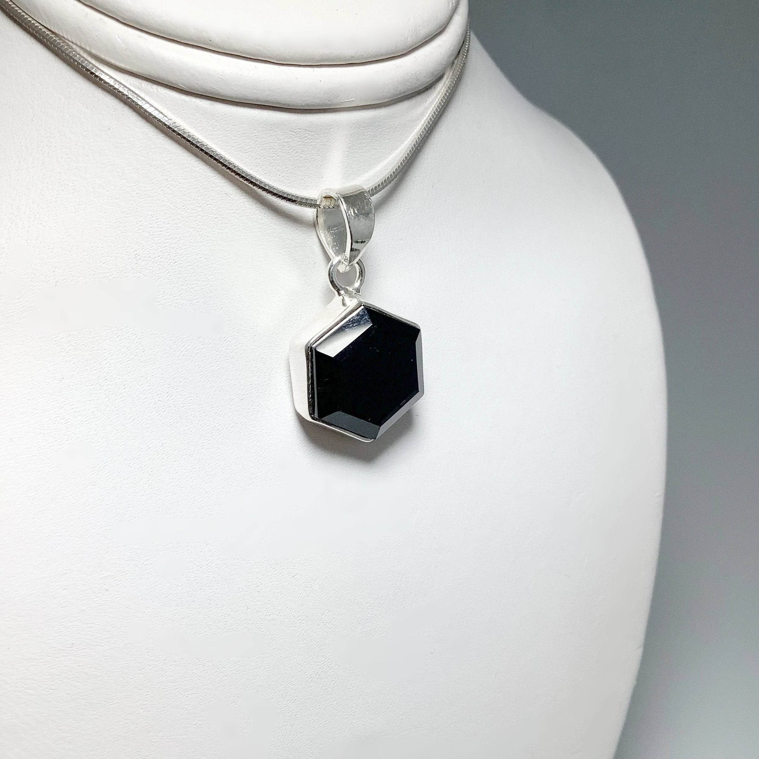 Black Onyx - Rocks and Gems Canada