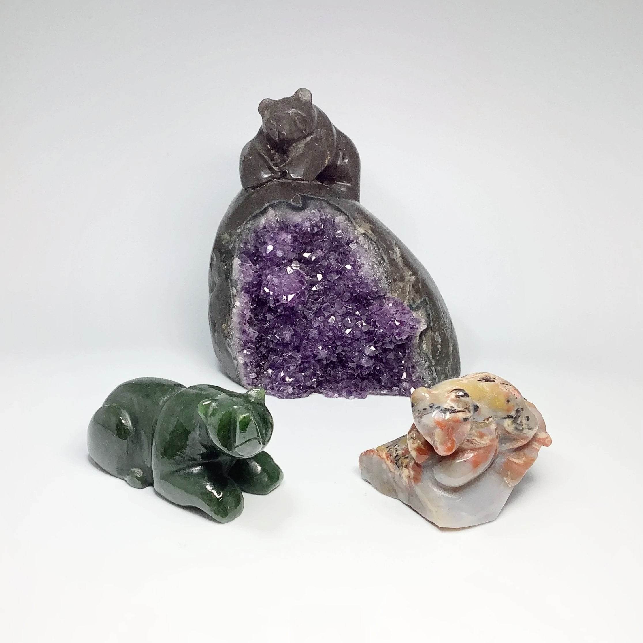 Bear Carvings - Rocks and Gems Canada