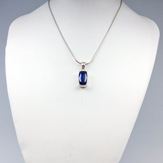 Kyanite Pendant - Rocks and Gems Canada