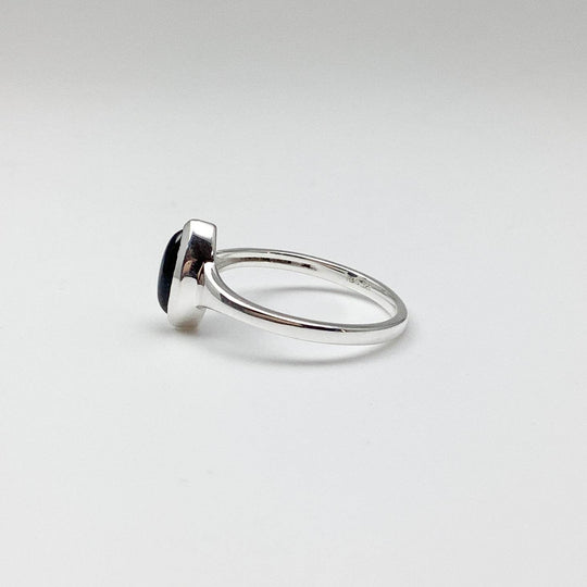 Black Onyx Ring - Rocks and Gems Canada