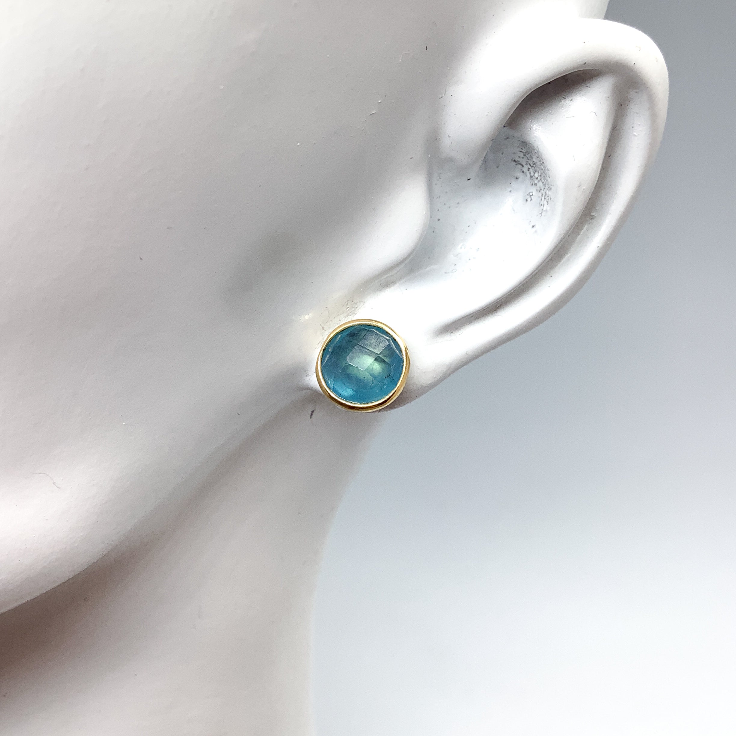 Aquamarine Stud Earrings - Rocks and Gems Canada