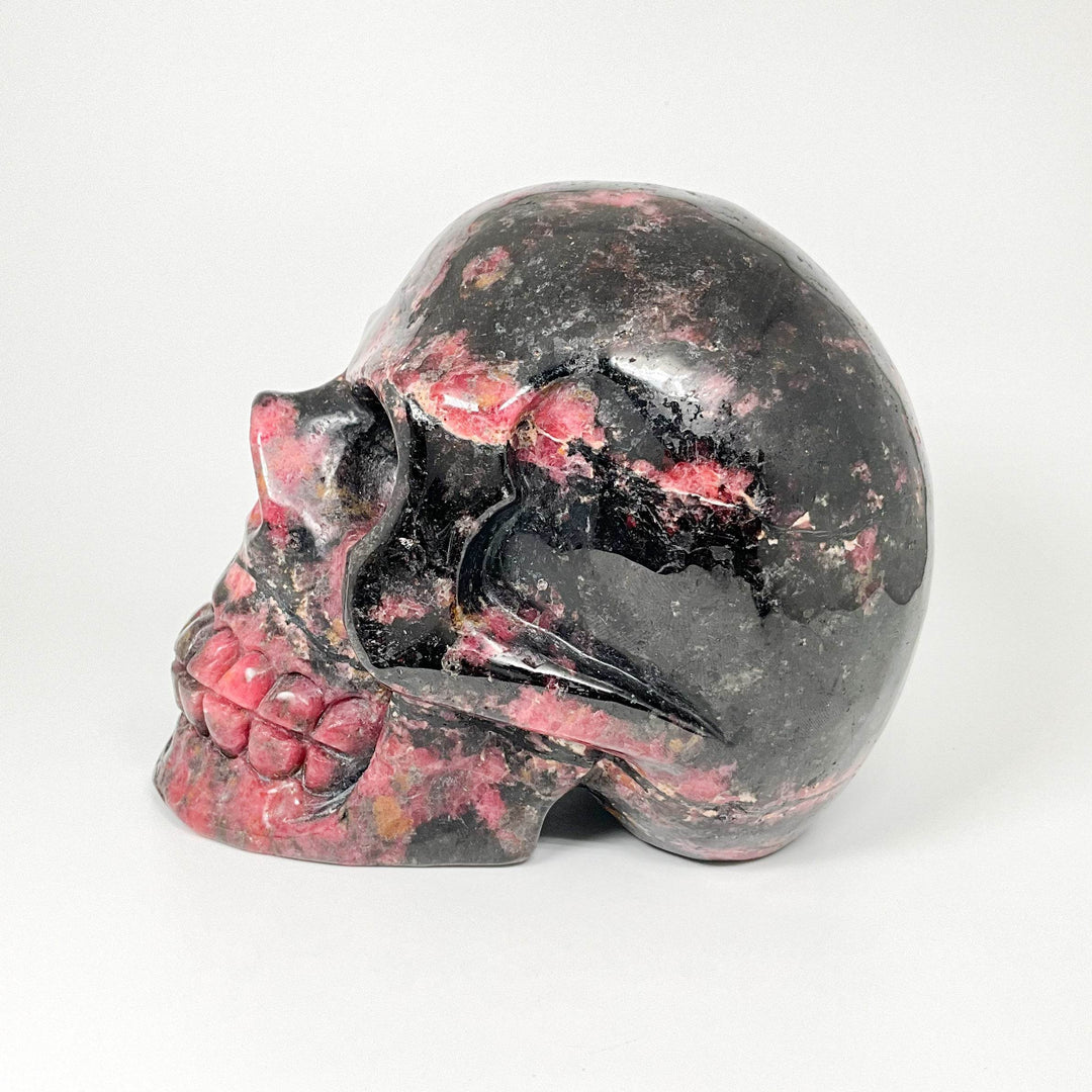 Carved Rhodonite Skull - Rocks and Gems Canada