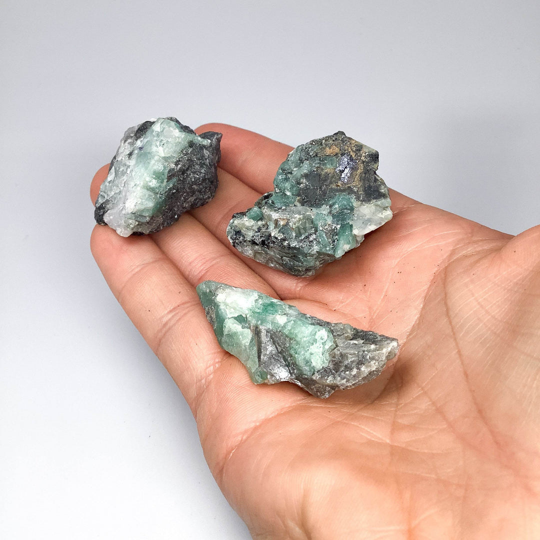 Emerald Rough Chunk Large HQ - Rocks and Gems Canada