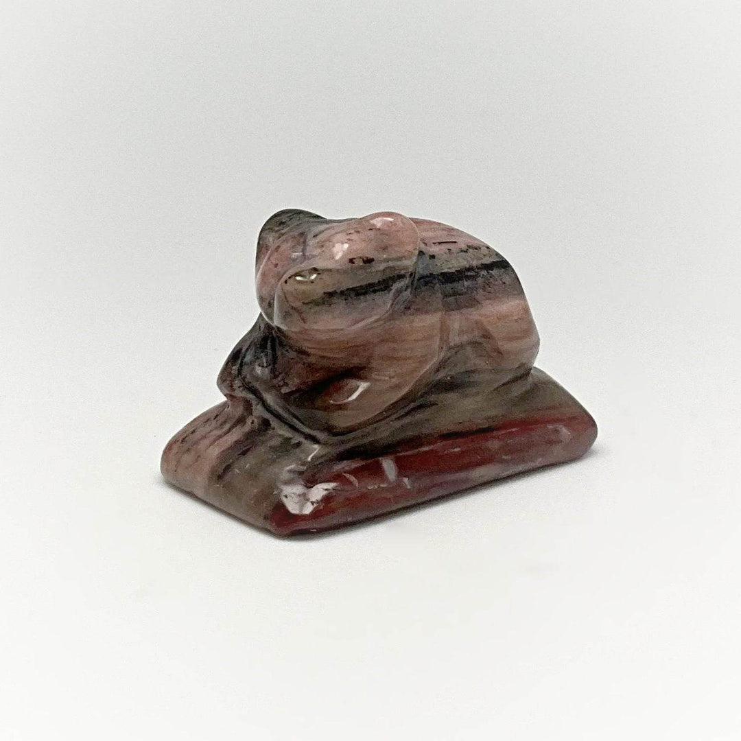 Alberta Jade Bear Carving - Rocks and Gems Canada