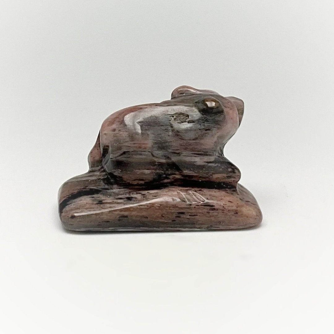 Alberta Jade Bear Carving - Rocks and Gems Canada