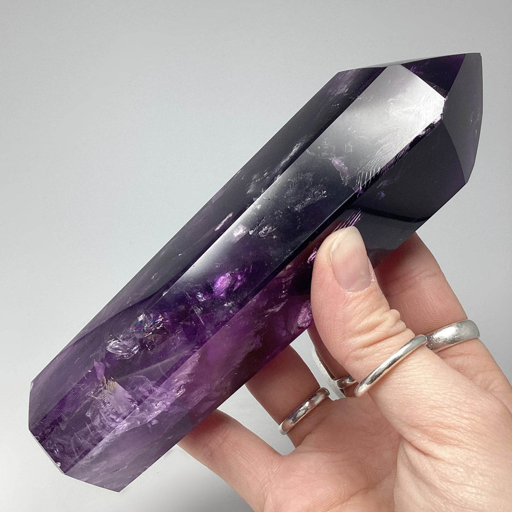 Amethyst Point - Rocks and Gems Canada