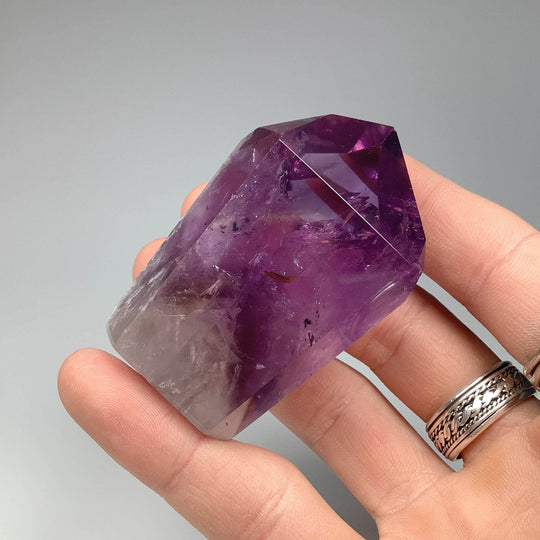 Amethyst Point - Rocks and Gems Canada