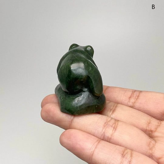 BC Jade Bear Carving - Rocks and Gems Canada