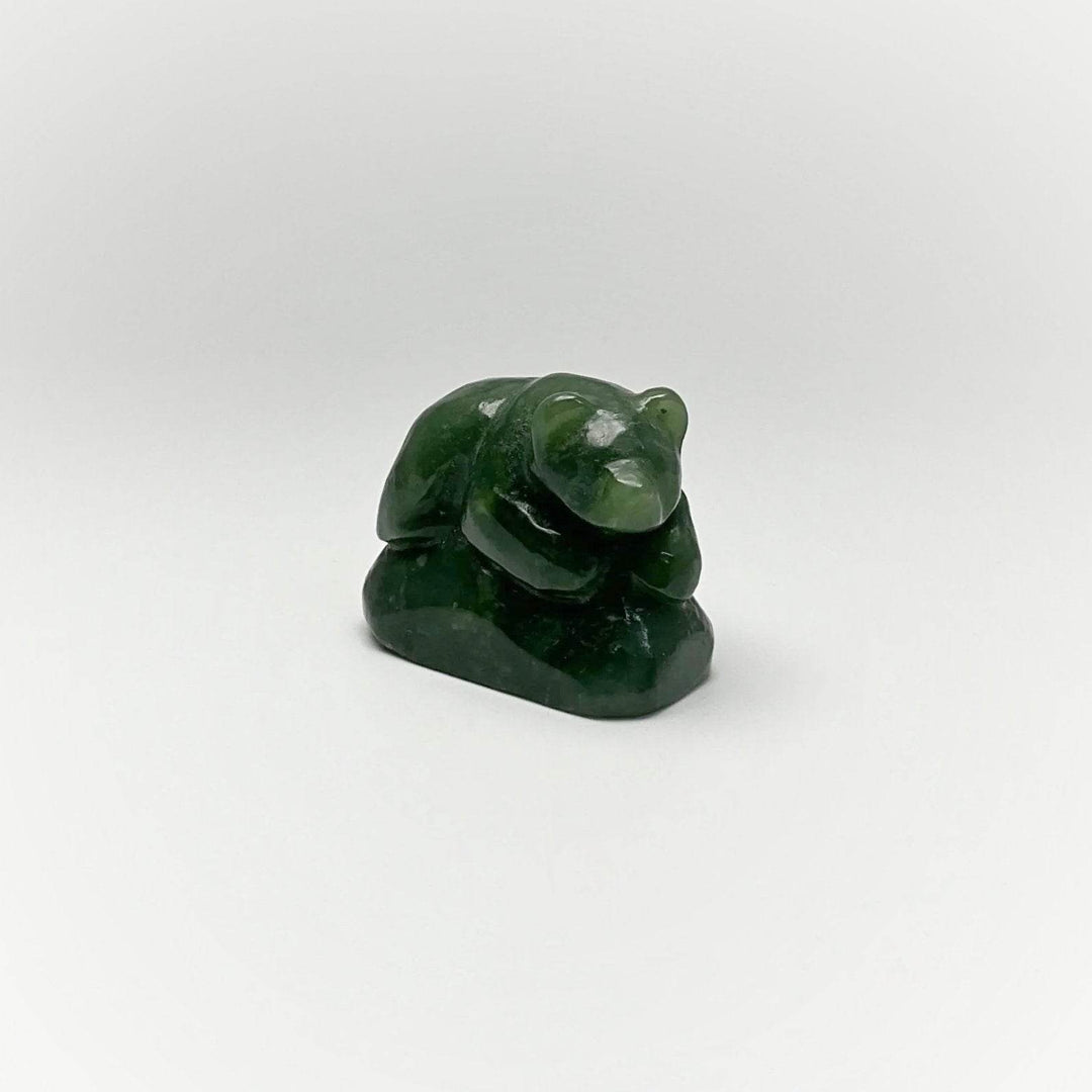 BC Jade Bear Carving - Rocks and Gems Canada