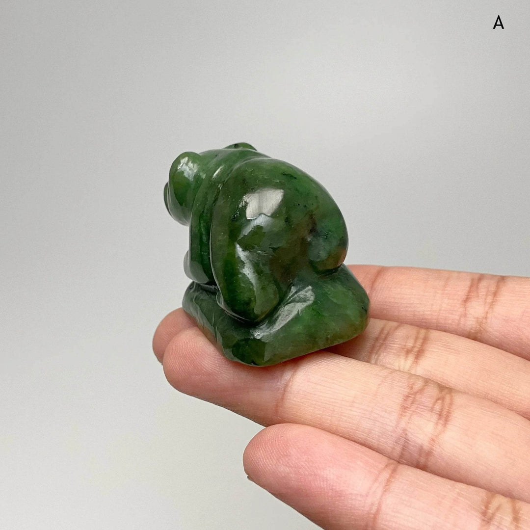 BC Jade Bear Carving - Rocks and Gems Canada