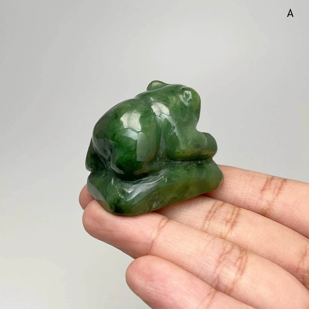 BC Jade Bear Carving - Rocks and Gems Canada