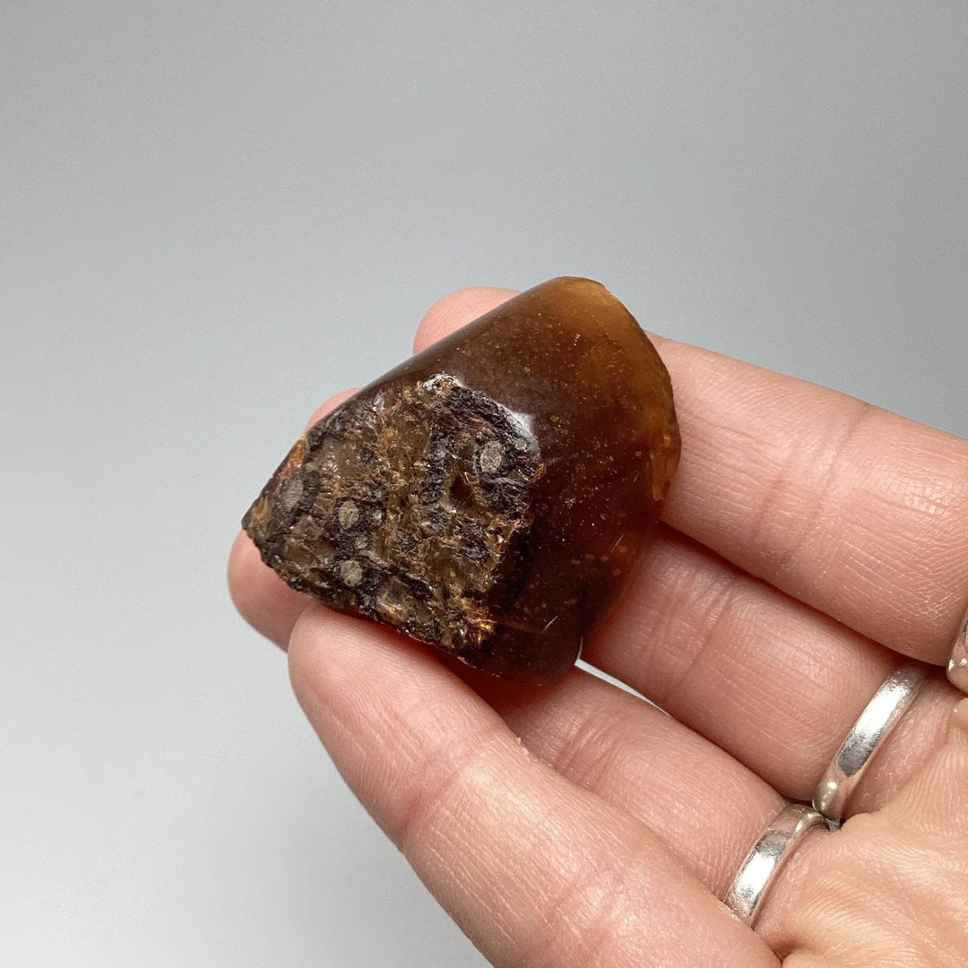 Blue Amber Specimen - Rocks and Gems Canada