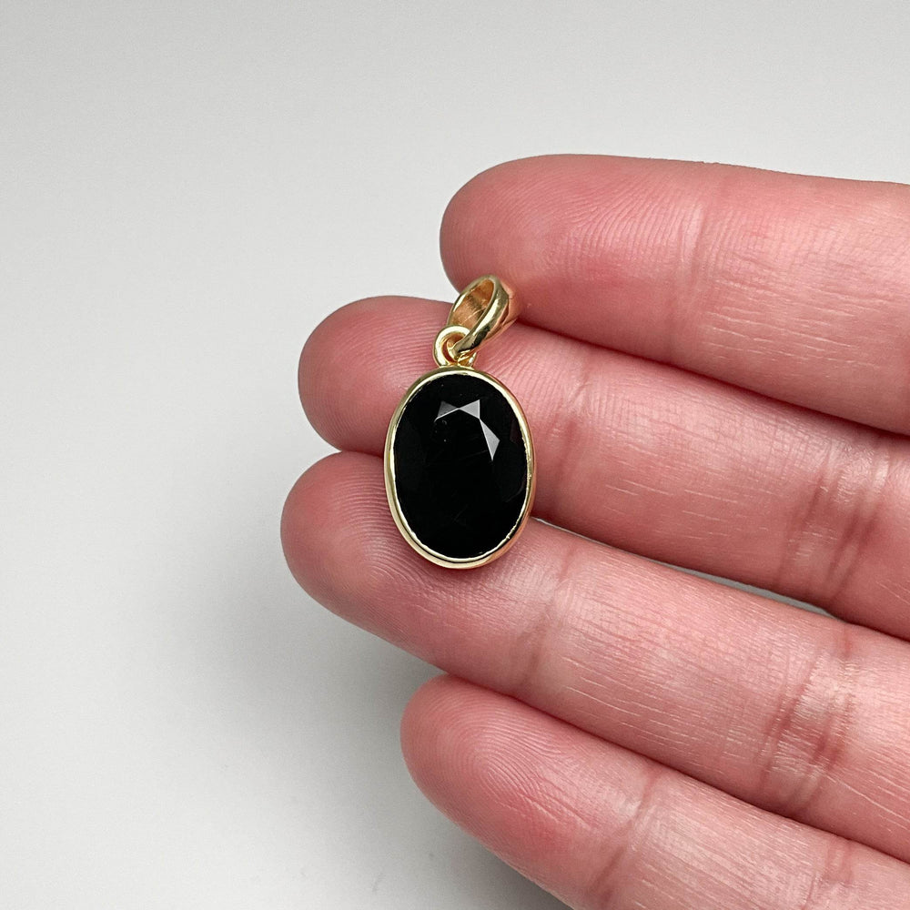Black Onyx Gold Finish Pendant - Rocks and Gems Canada