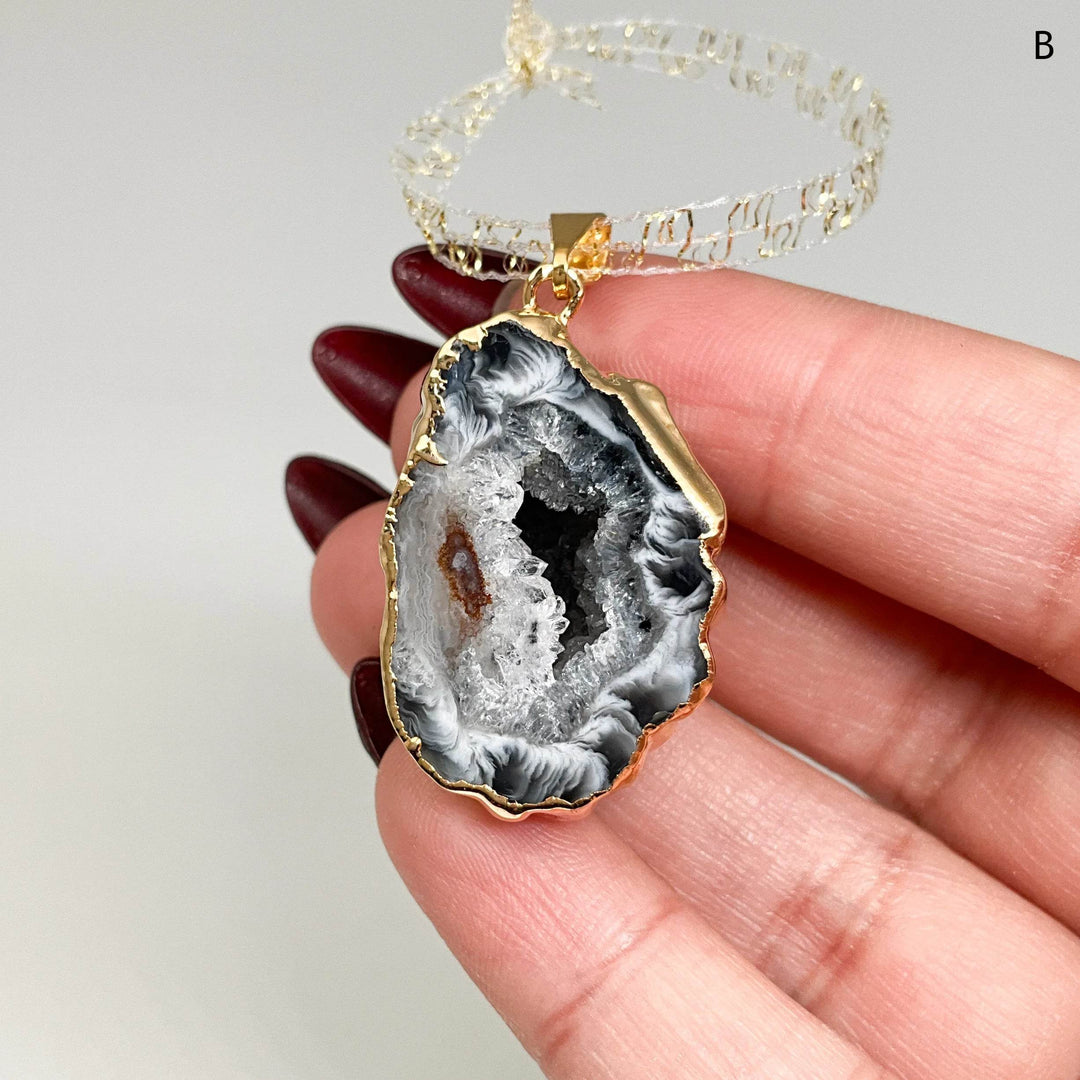 Geode Christmas Ornament - Rocks and Gems Canada