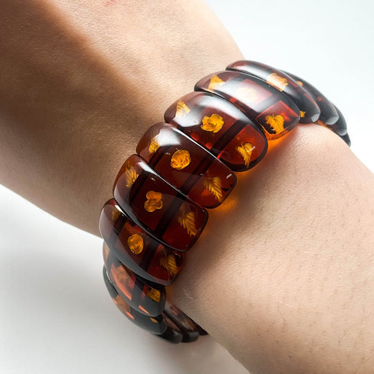 Cognac Amber Floral Cameo Beaded Bracelet - Rocks and Gems Canada