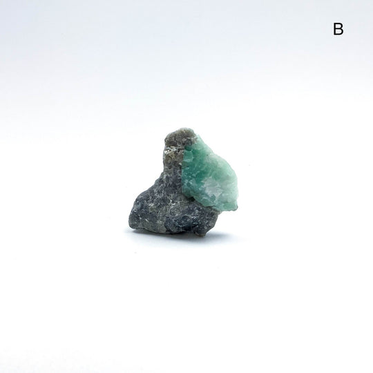 Emerald Rough Chunk Medium - Rocks and Gems Canada