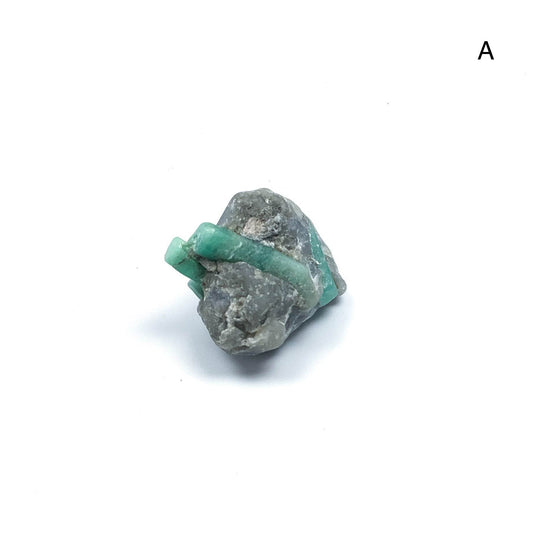 Emerald Rough Chunk Medium - Rocks and Gems Canada