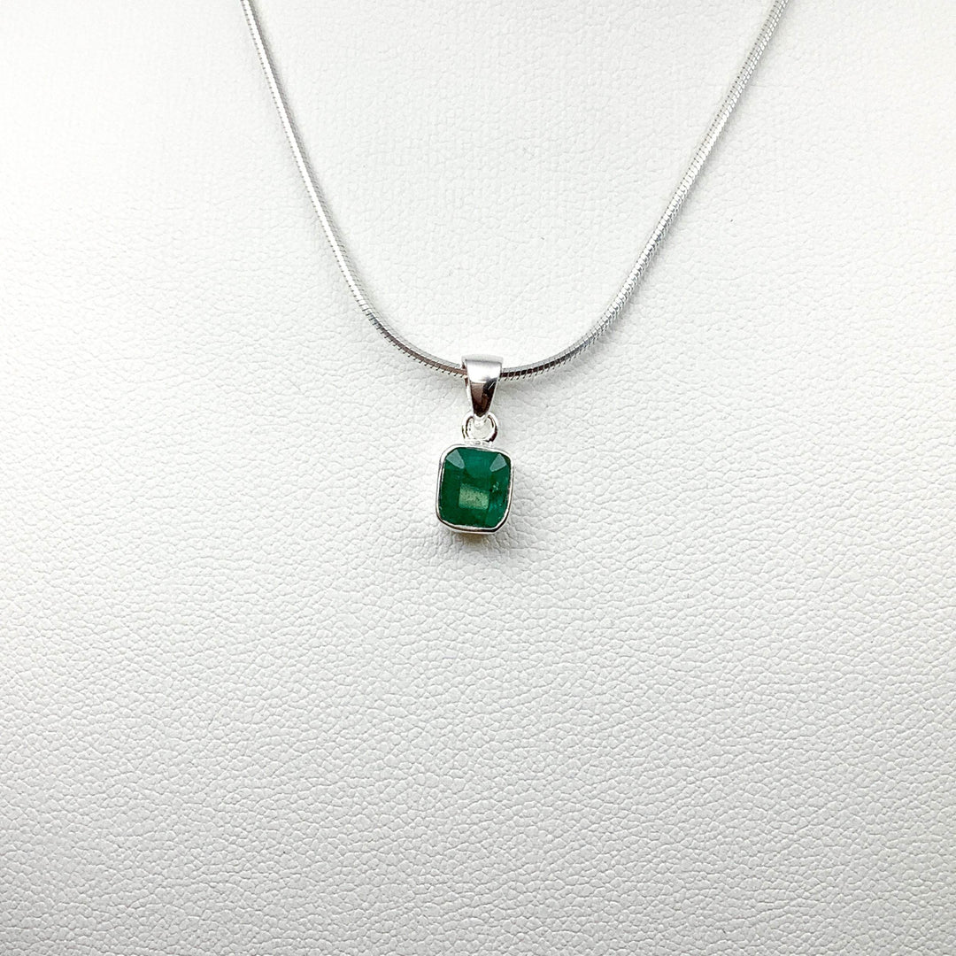 Emerald Pendant - Rocks and Gems Canada