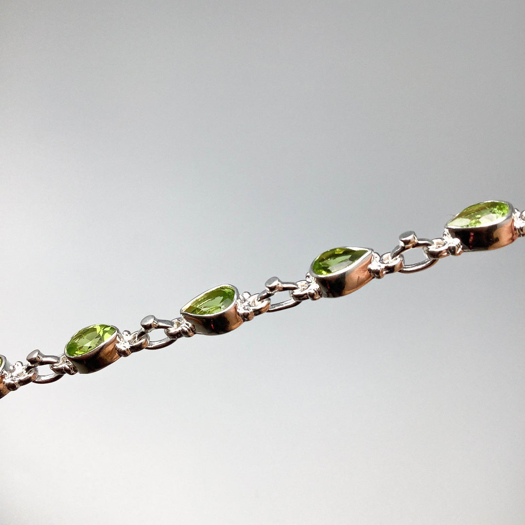 Peridot Sterling Silver Bracelet - Rocks and Gems Canada