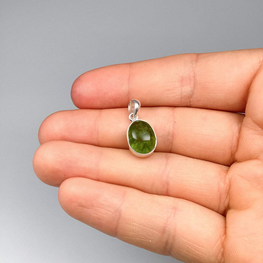 Peridot Pendant - Rocks and Gems Canada
