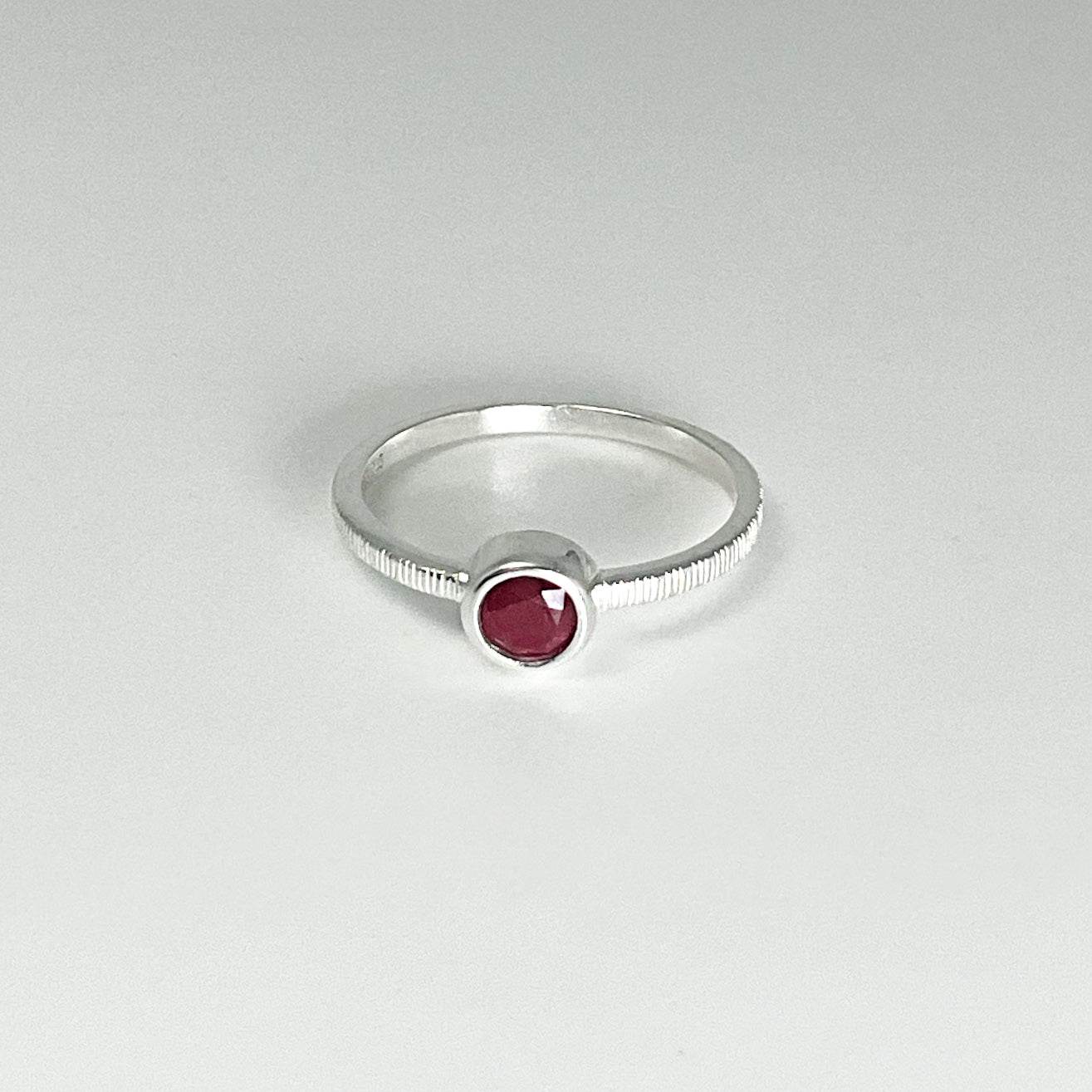 Ruby Ring - Rocks and Gems Canada