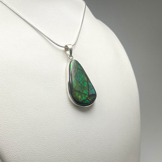 Alberta Ammolite Pendant - Rocks and Gems Canada