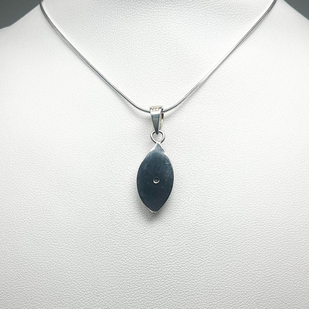 Alberta Ammolite Pendant - Rocks and Gems Canada