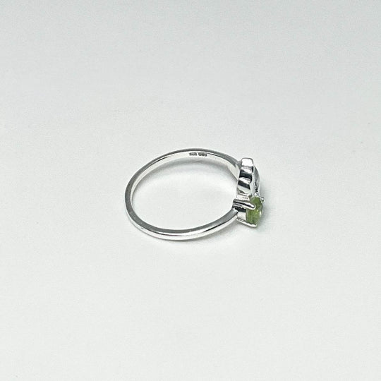 Peridot Maple Leaf Ring - Rocks and Gems Canada