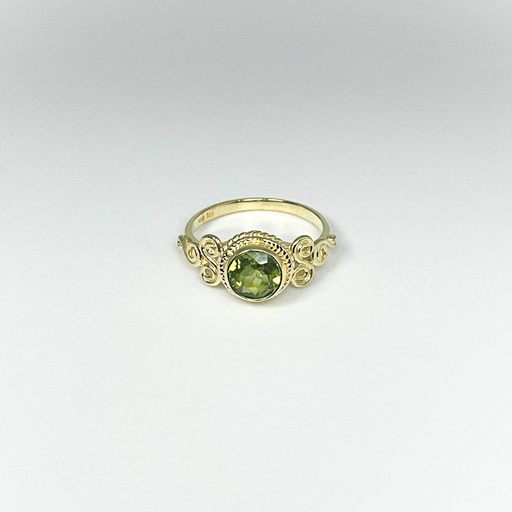 Peridot Ring - Rocks and Gems Canada