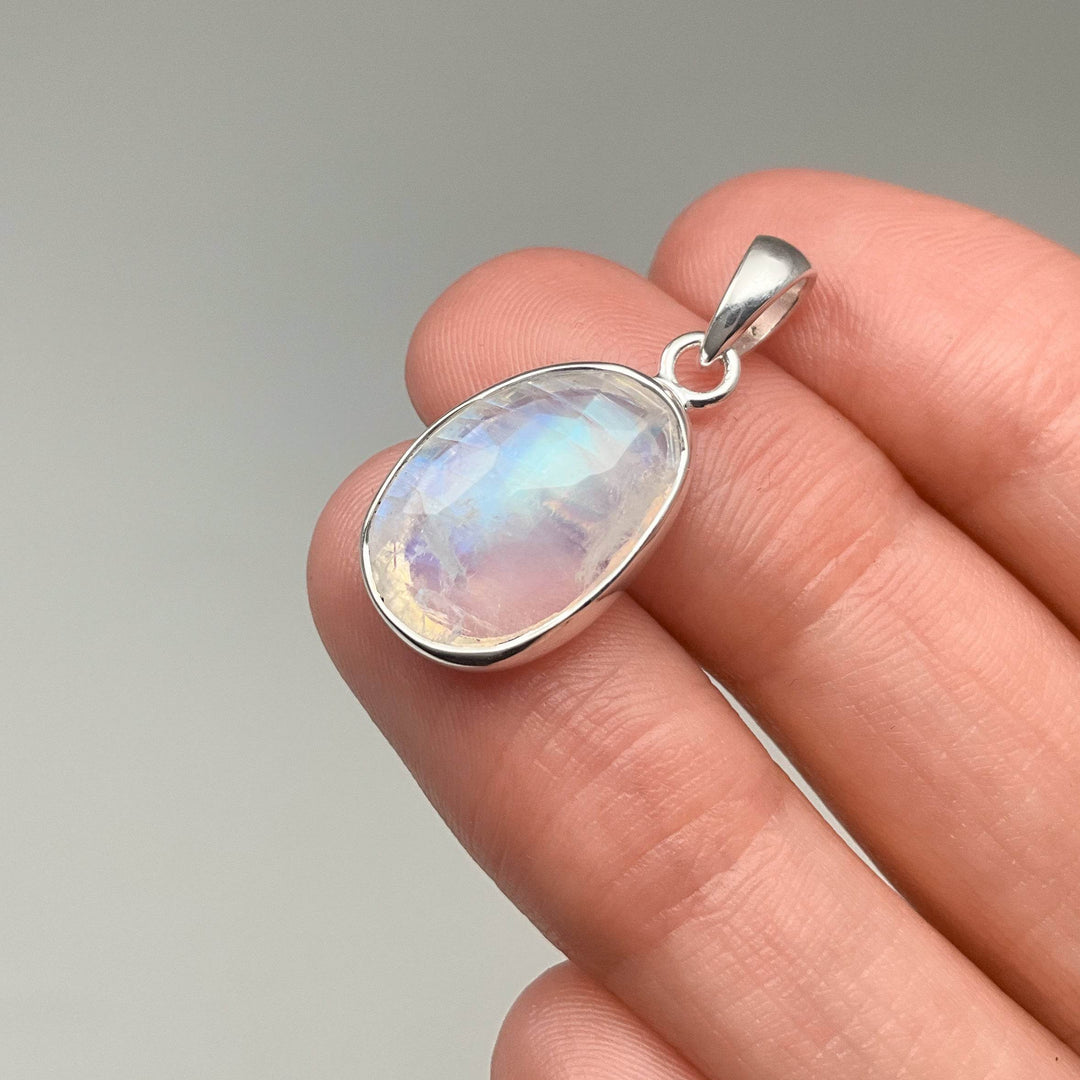 Rainbow Moonstone Pendant - Rocks and Gems Canada