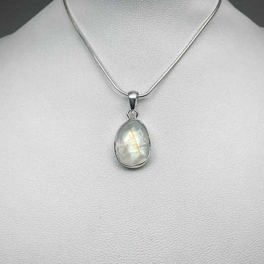 Rainbow Moonstone Pendant - Rocks and Gems Canada