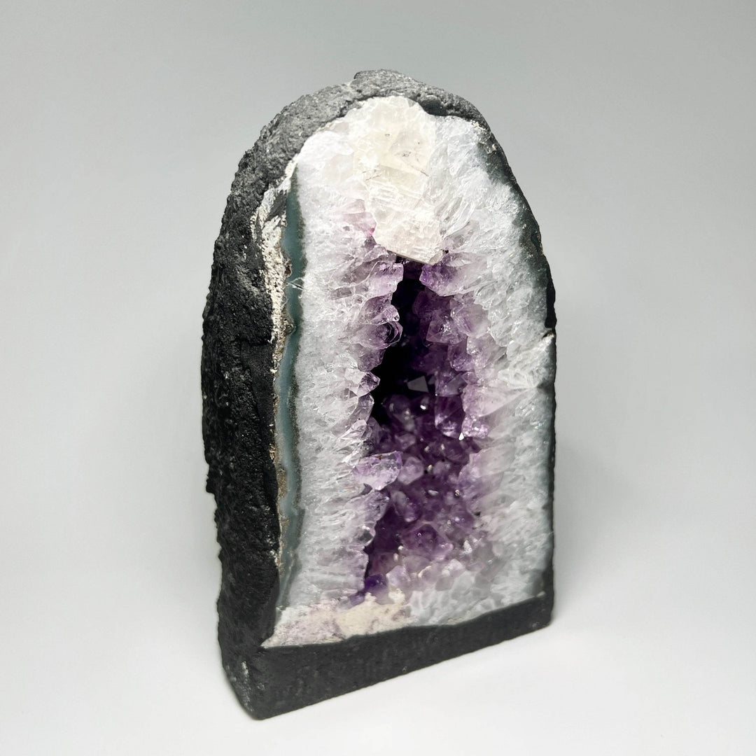 Amethyst Geode - Rocks and Gems Canada