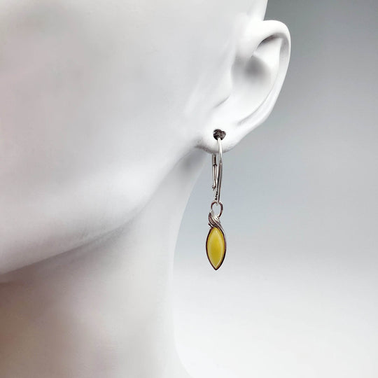 Butterscotch Amber Dangle Earrings - Rocks and Gems Canada
