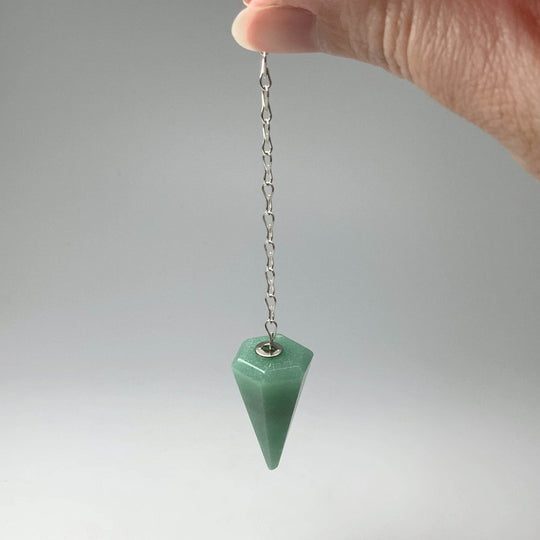 Green Aventurine Pendulum - Rocks and Gems Canada