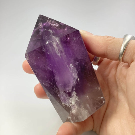 Amethyst Point - Rocks and Gems Canada