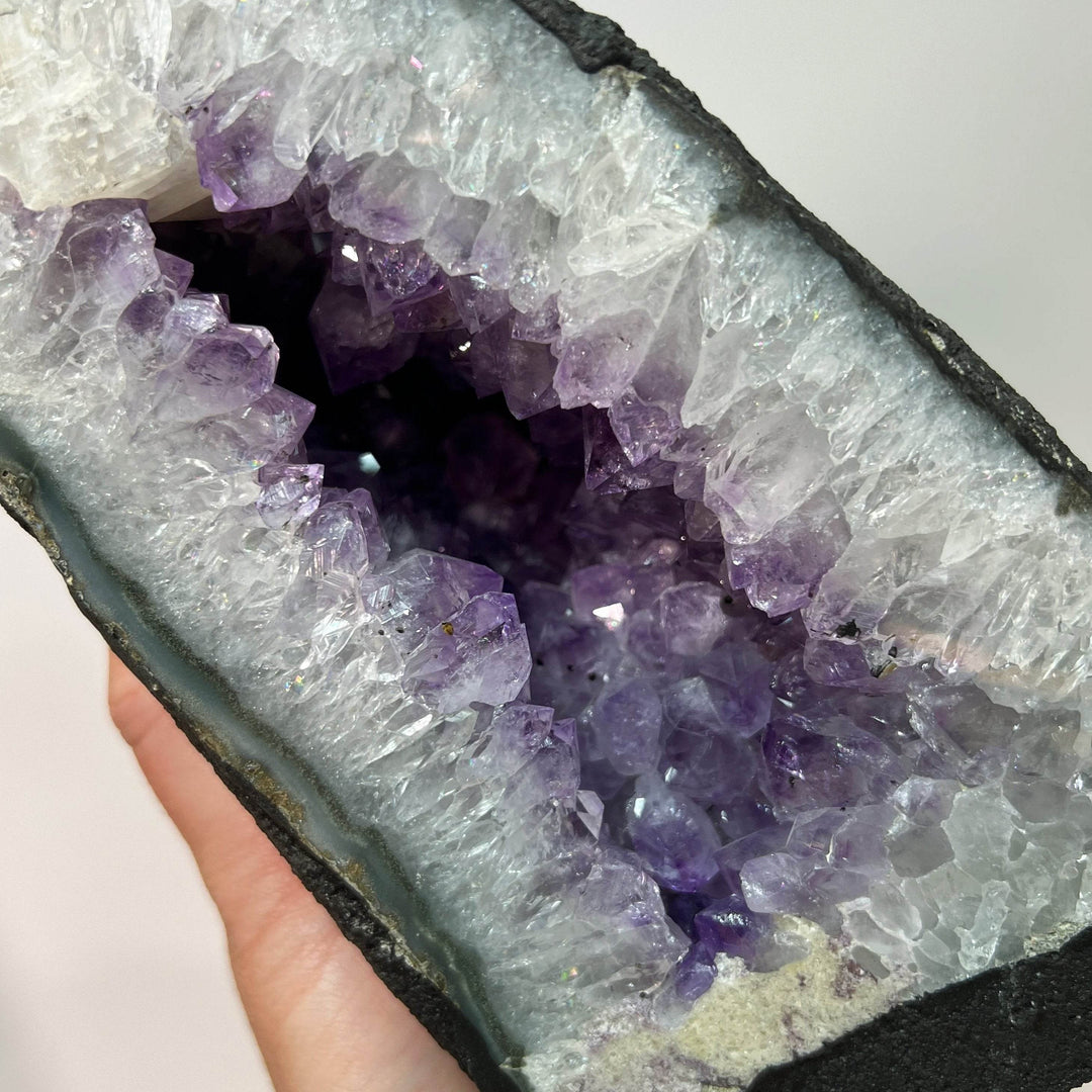 Amethyst Geode - Rocks and Gems Canada