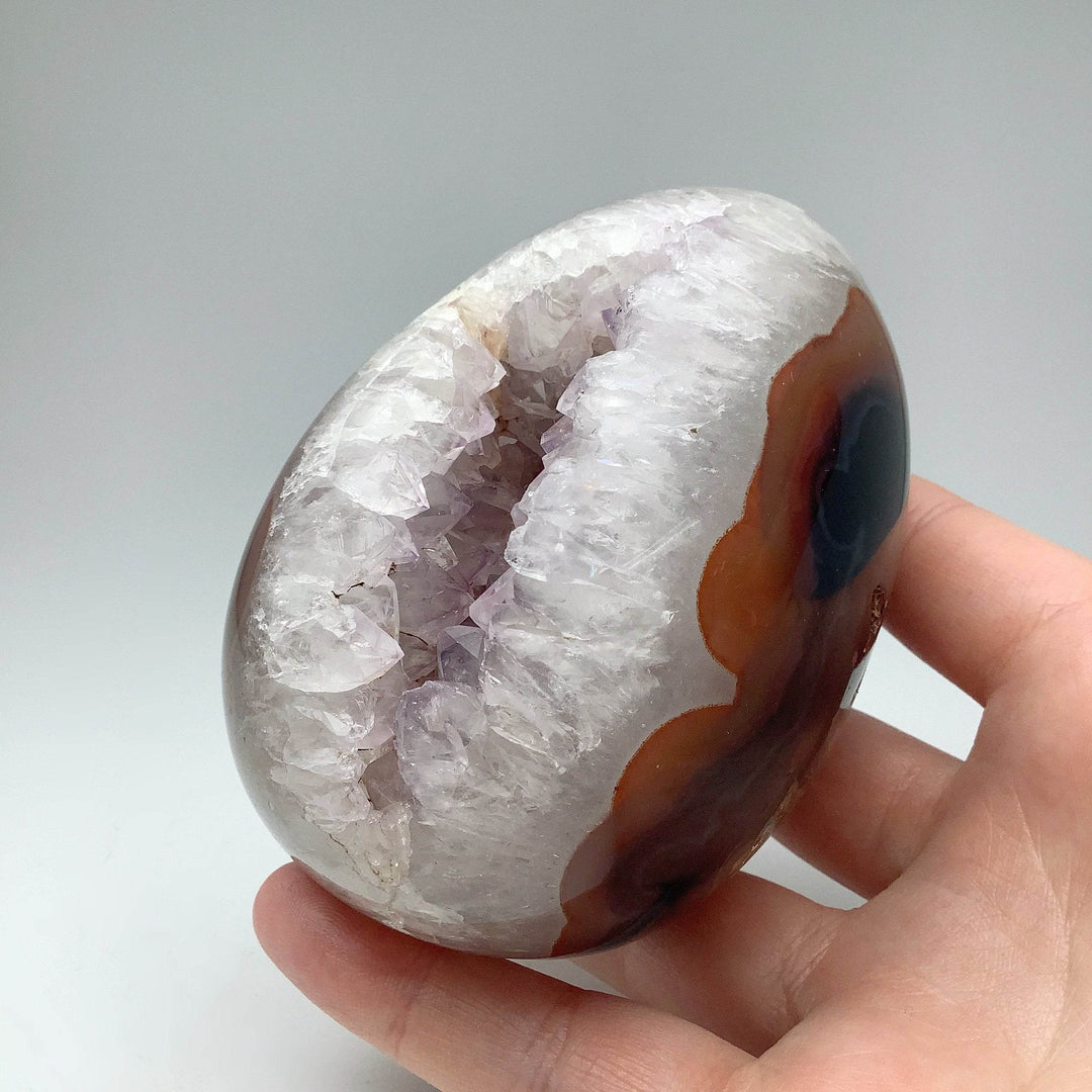 Agate Geode Egg - Rocks and Gems Canada