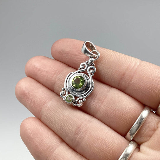 Peridot Pendant - Rocks and Gems Canada