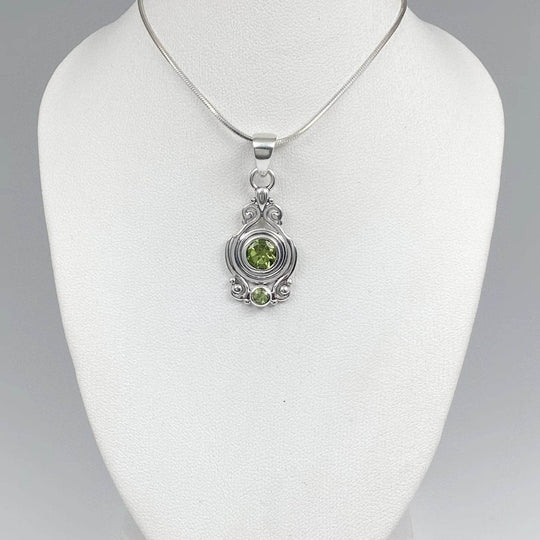 Peridot Pendant - Rocks and Gems Canada