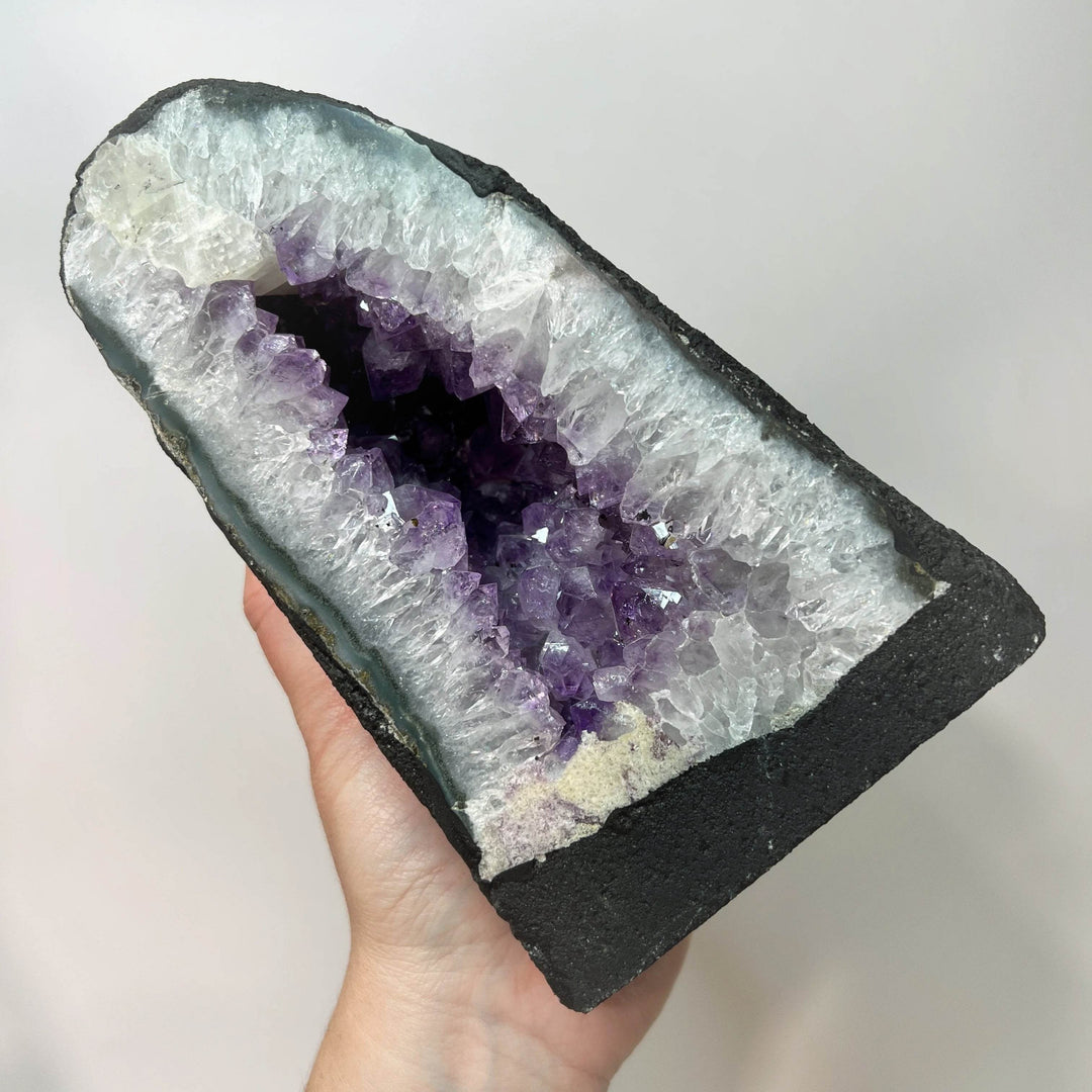 Amethyst Geode - Rocks and Gems Canada