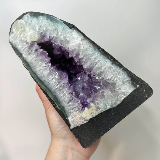 Amethyst Geode - Rocks and Gems Canada