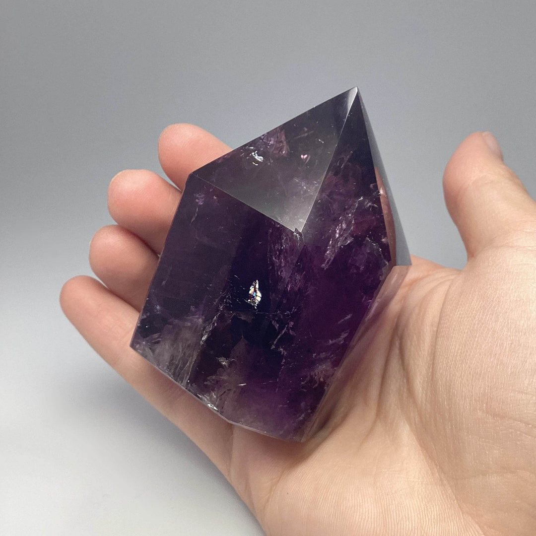 Amethyst Point - Rocks and Gems Canada