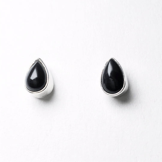Black Onyx Stud Earrings - Rocks and Gems Canada