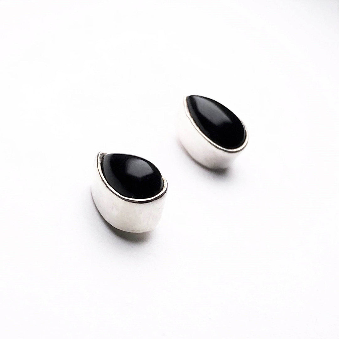 Black Onyx Stud Earrings - Rocks and Gems Canada