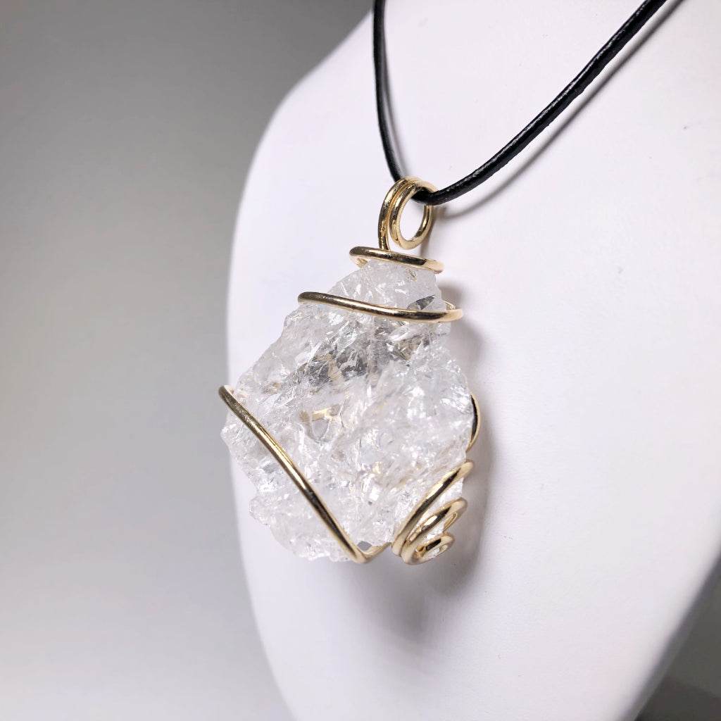 Wire Wrap Pendant - Gold Plated - Rocks and Gems Canada