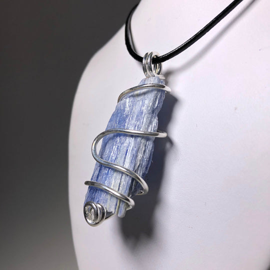 Wire Wrap Pendant - Silver Plated - Rocks and Gems Canada