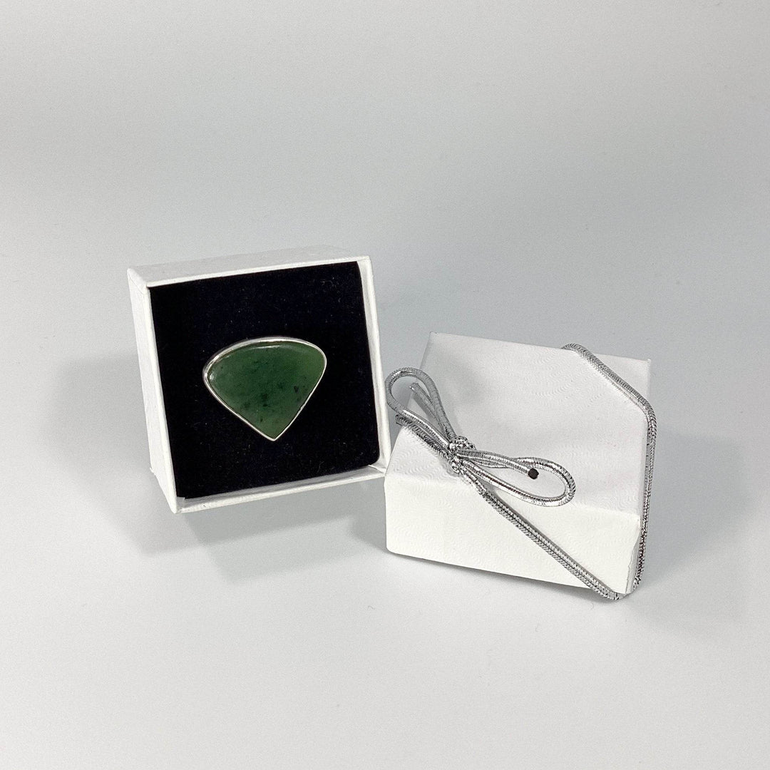 Canadian Jade Ring - Rocks and Gems Canada