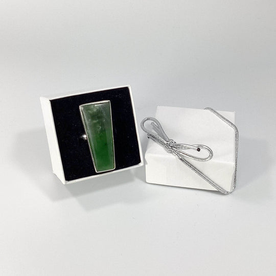 Canadian Jade Ring - Rocks and Gems Canada
