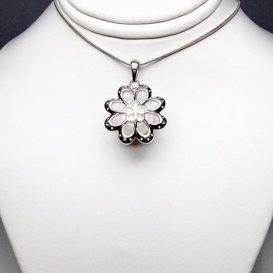 Pearl Pendant - Rocks and Gems Canada