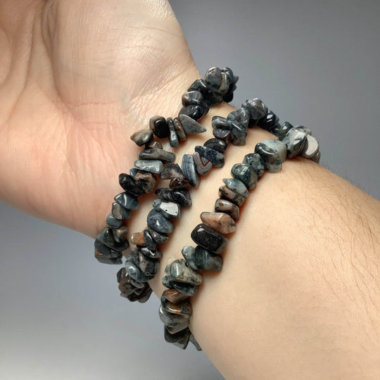 Black Crazy Lace Agate Chip Beaded Bracelet - Rocks and Gems Canada
